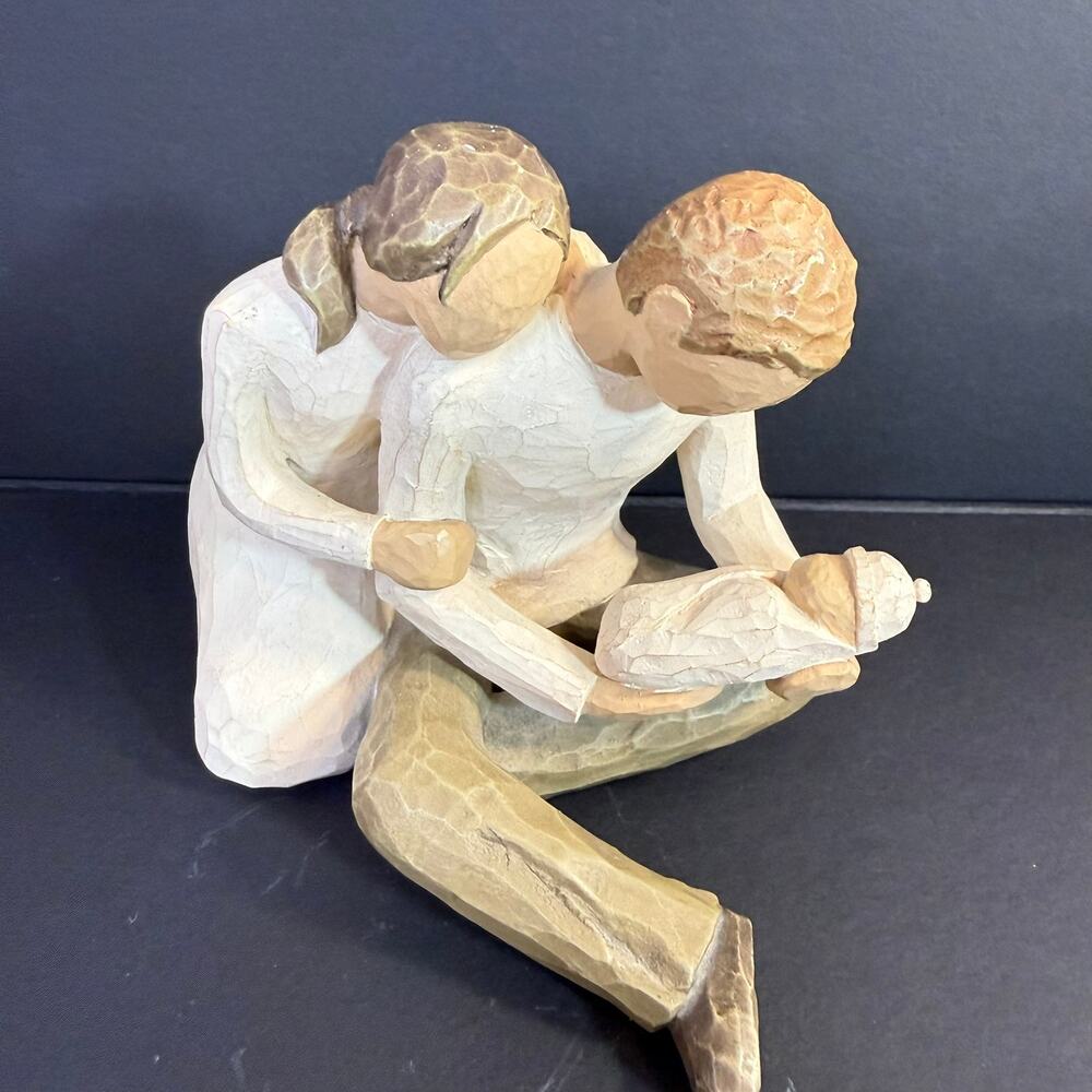 Willow Tree New Life Figurine Susan Lordi 2000 Mom Dad Baby DEMDACO 26029